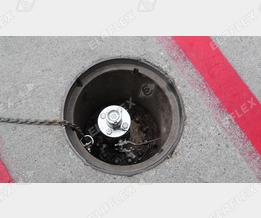 Aircraft refuelling: MannTek sampling unit in hydrant system